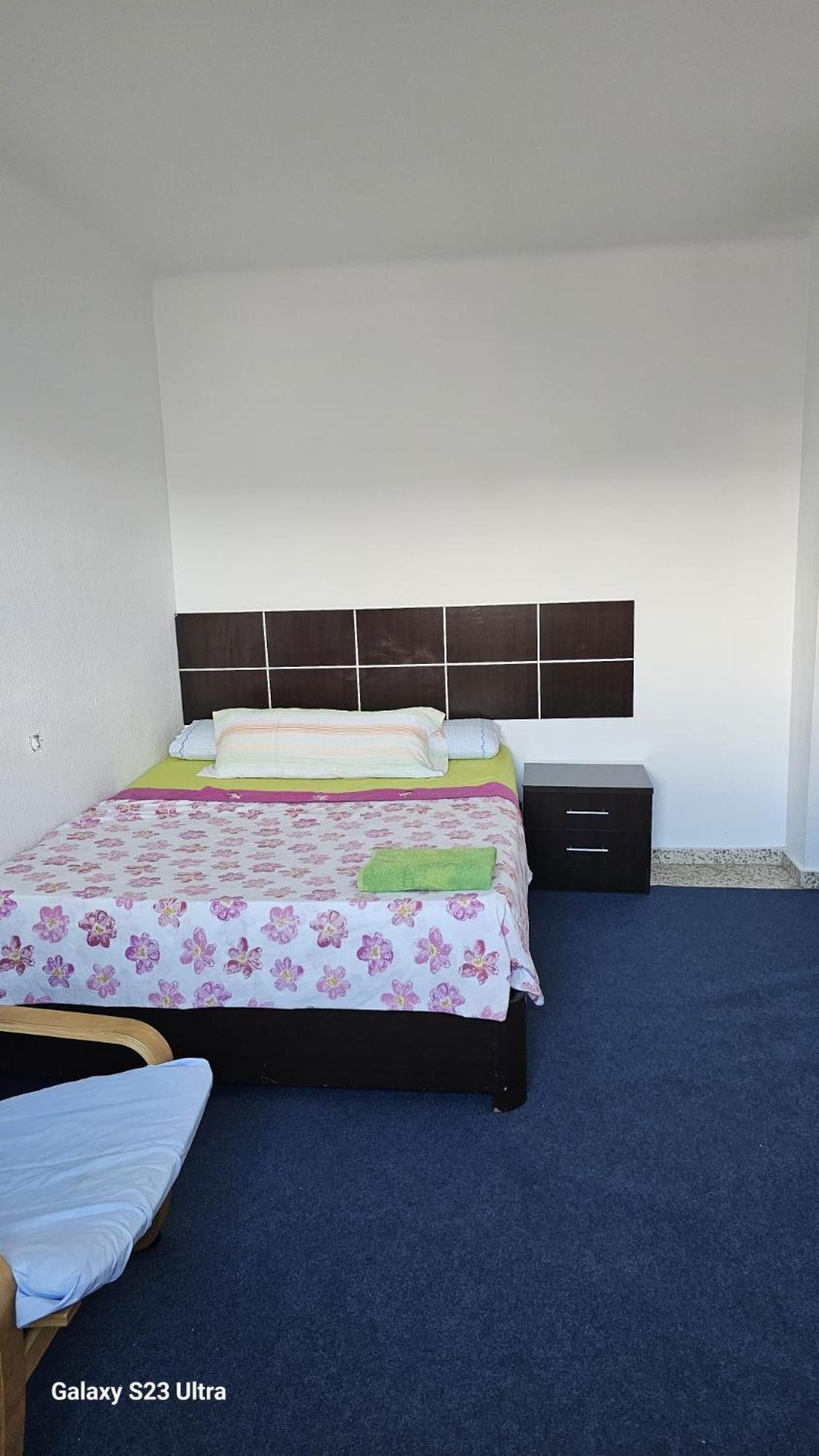 Habitacion Privada Centro Malaga Cerca Tren Maria Zambrano Y Playa Muy Buena Conexion Wifi Kamer foto