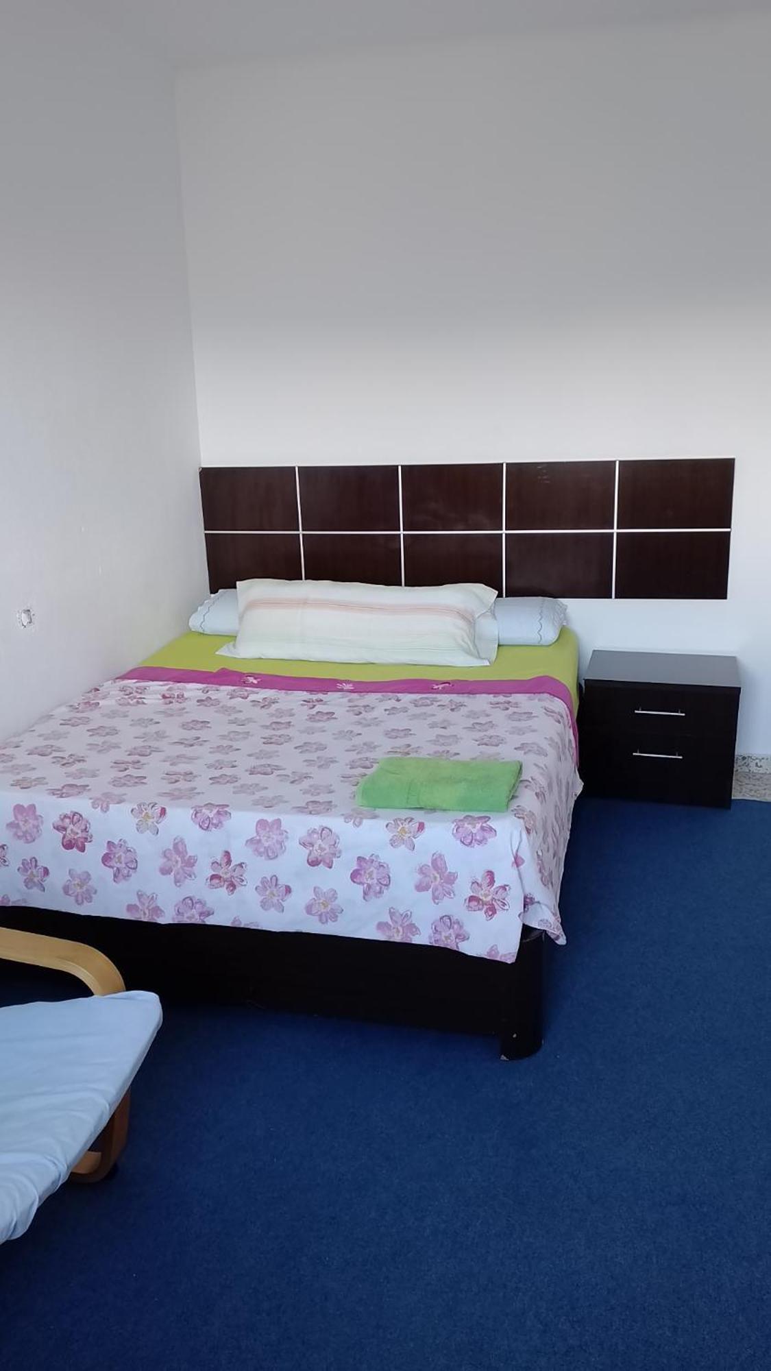 Habitacion Privada Centro Malaga Cerca Tren Maria Zambrano Y Playa Muy Buena Conexion Wifi Buitenkant foto