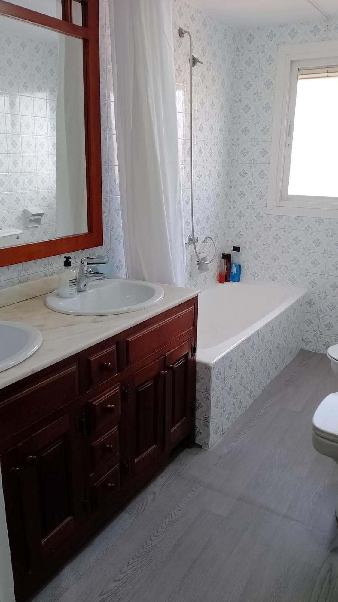 Habitacion Privada Centro Malaga Cerca Tren Maria Zambrano Y Playa Muy Buena Conexion Wifi Buitenkant foto