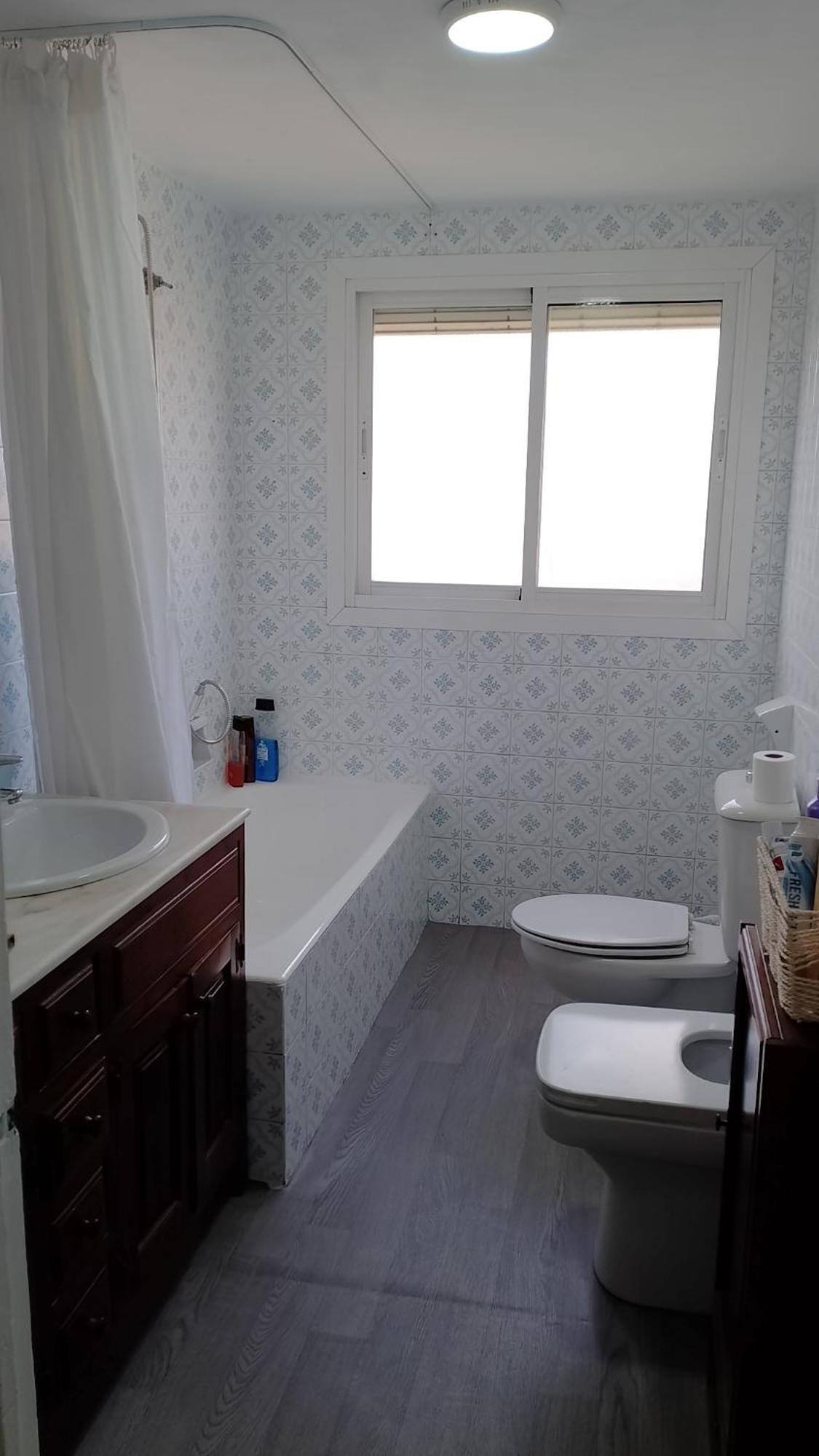 Habitacion Privada Centro Malaga Cerca Tren Maria Zambrano Y Playa Muy Buena Conexion Wifi Buitenkant foto