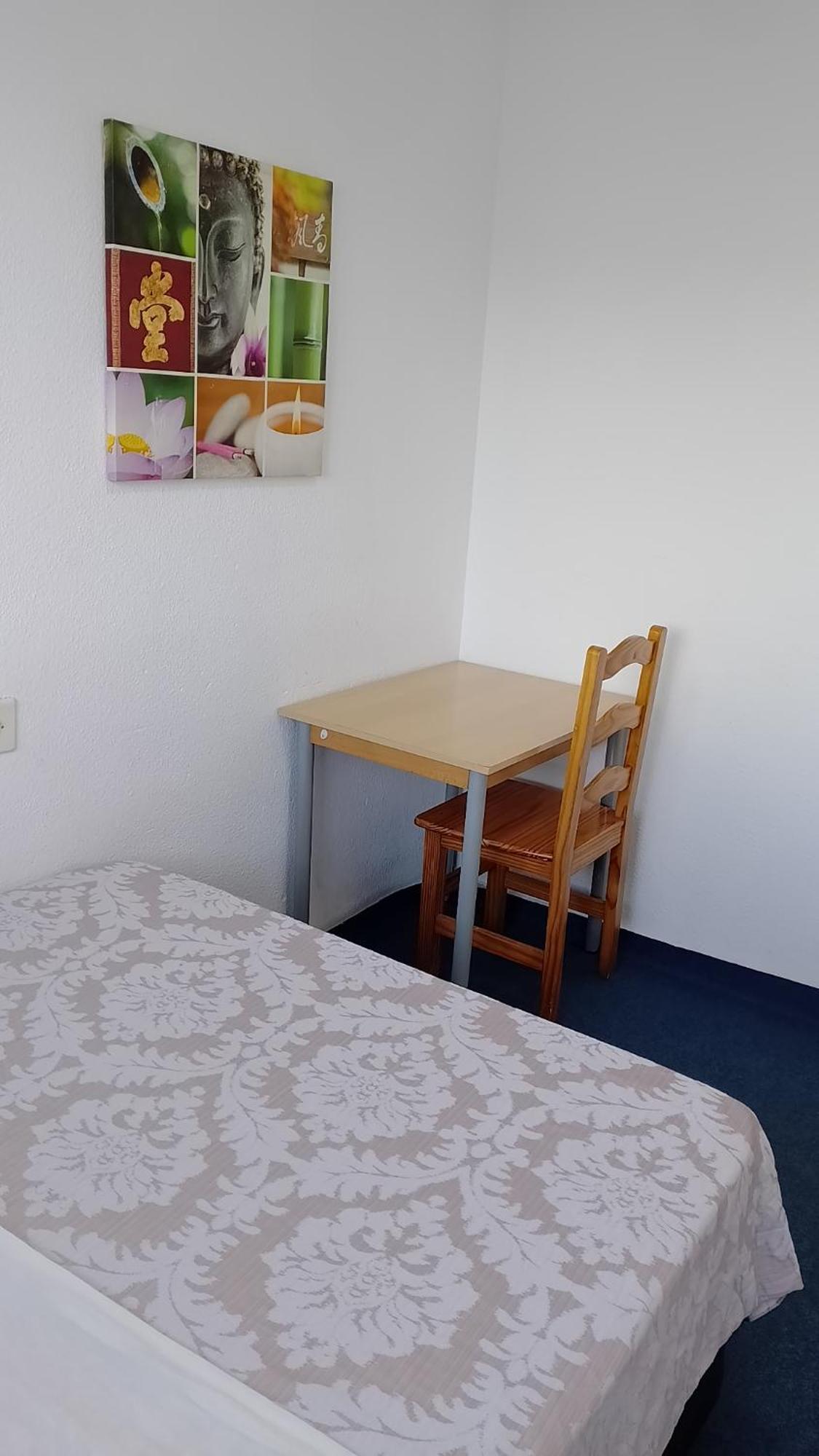 Habitacion Privada Centro Malaga Cerca Tren Maria Zambrano Y Playa Muy Buena Conexion Wifi Buitenkant foto